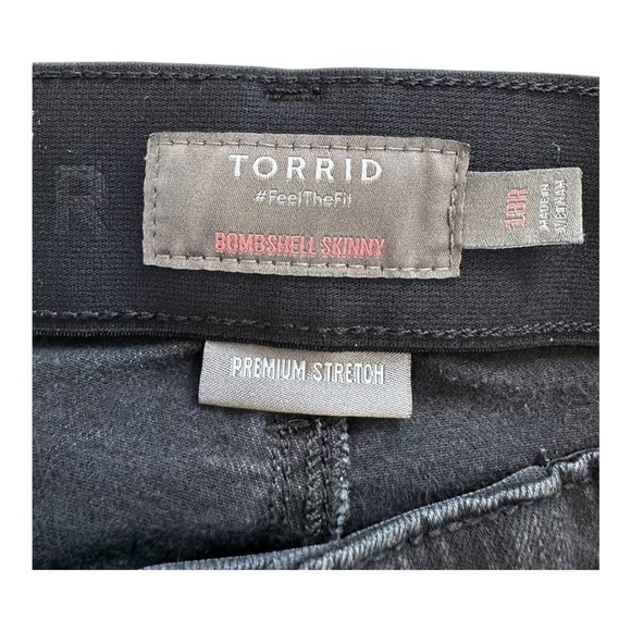 Torrid Bombshell Skinny Premium Stretch High-Rise Jeans Distressed Black - Sz 18 - Picture 4 of 13